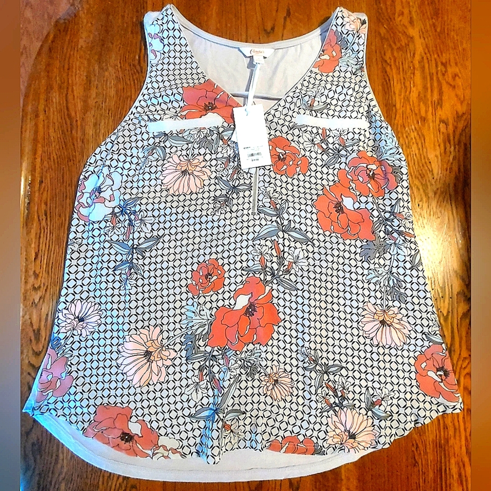 Floral task top